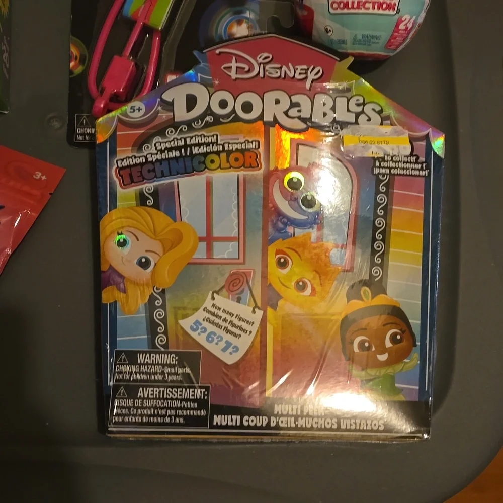 Lot of girls toys LOL, Doorable, Grin 10 fun surprises, Crayola Dough, more - Picture 2 of 5